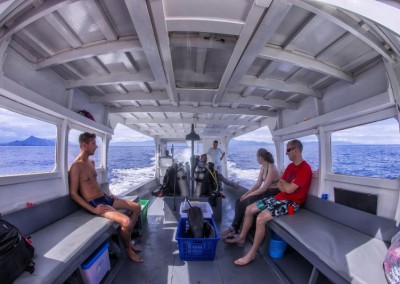 Dive boat