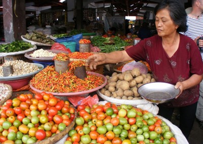 Tomohon Market