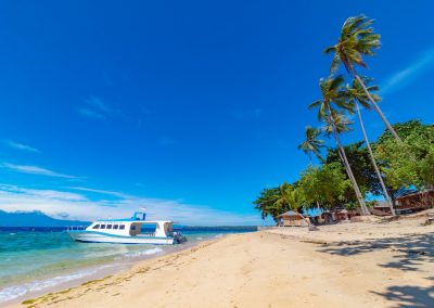 Beach & boat