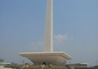 Monas