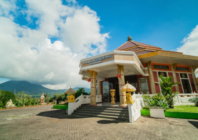 Buddhist Temple, Tomohon