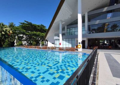 Courtyard - Pool